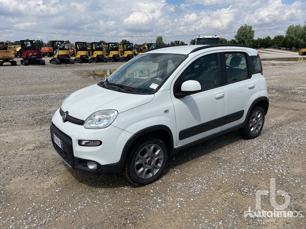 Купить кроссовера FIAT PANDA с аукциона Италия Caorso (PC), GN40194