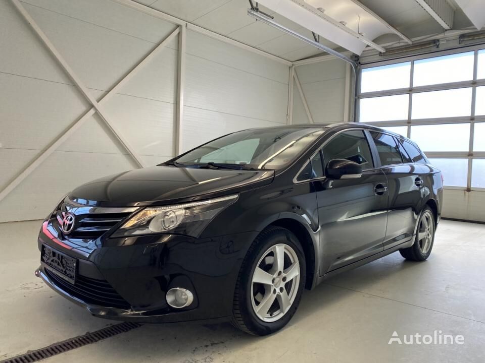 универсал Toyota Avensis 2.0 D-4D stationcar