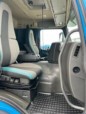 купить тентованный грузовик VOLVO ΦΜ 370 4Χ2 R / EURO 6 изображение 14 тентованный грузовик VOLVO ΦΜ 370 4Χ2 R / EURO 6 изображение 14