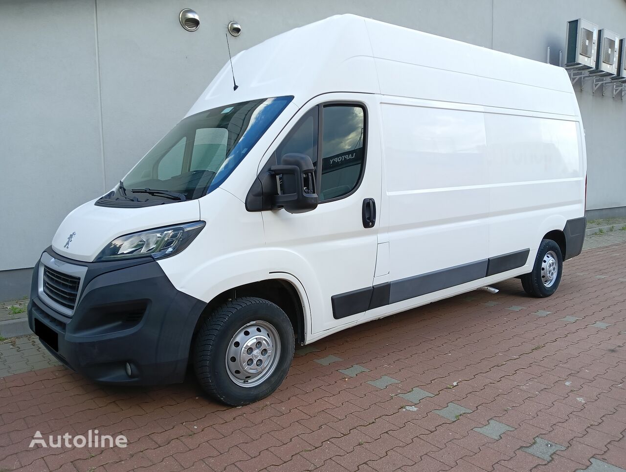 микроавтобус фургон Peugeot Boxer 2.0 L3/H3 NAVI