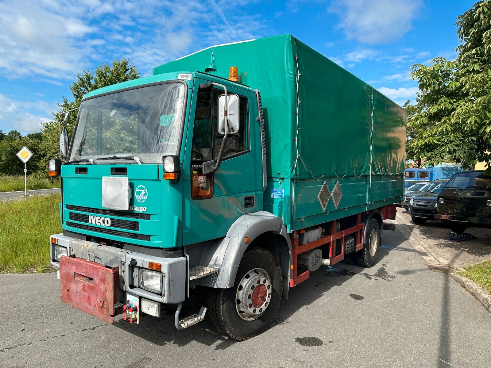 тентованный грузовик < 3.5т IVECO  ML135 E23 Curtain side 4x4