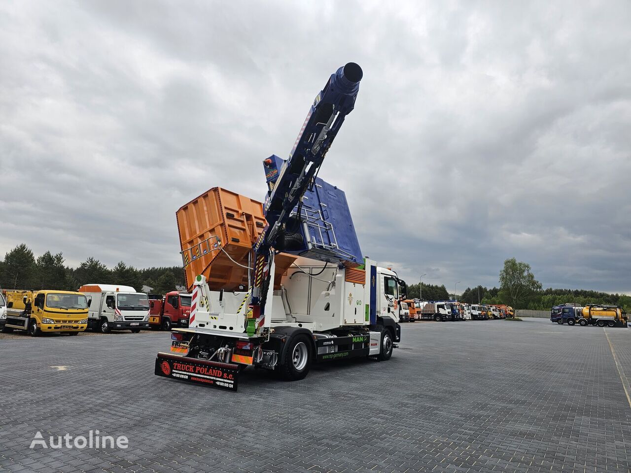 Купить комбинированную каналоочистительную машину MAN RSP ESE 18/4-KM  Saugbagger vacuum cleaner excavator suctionin Польша, RA34435