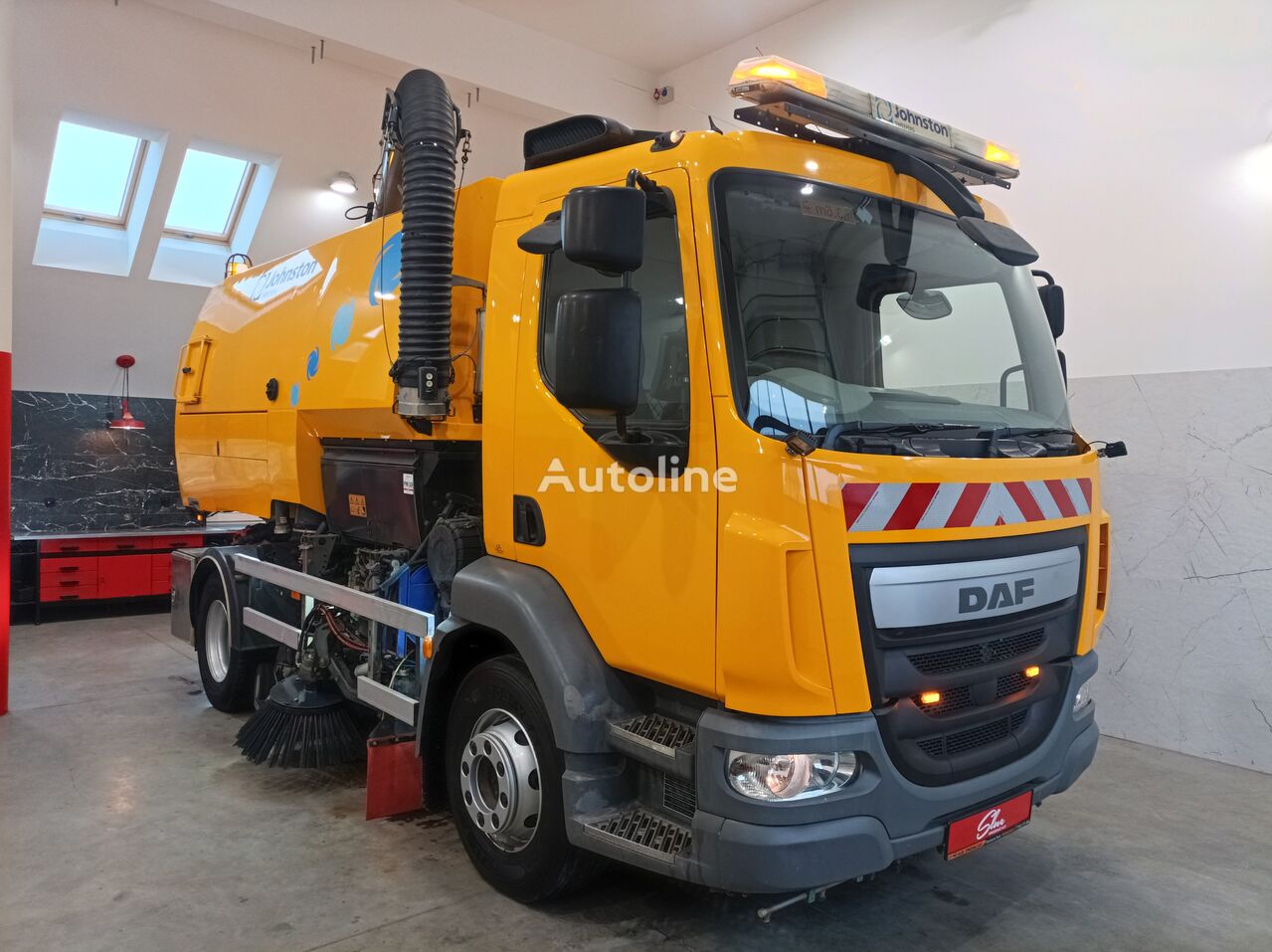 Купить уборочную машину DAF LF Zamiatarka Kehrmaschine Johnston Euro 6 PM10  2 Motoren L/R Польша Sierakowice, PM38824