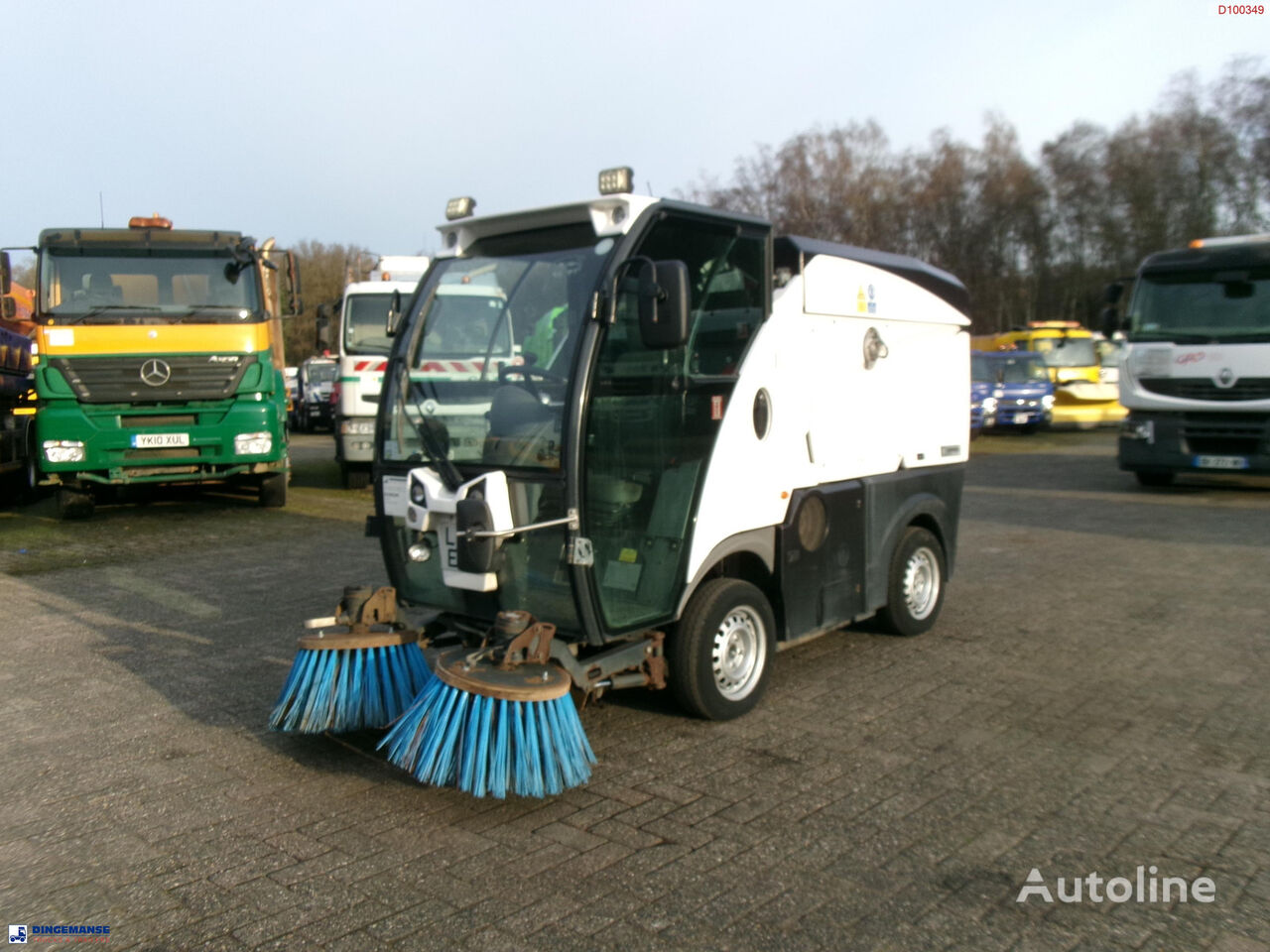 Купить уборочную машину Johnston C101 street sweeper Нидерланды  Hoogerheide, GP36087