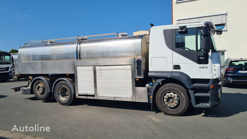 молоковоз IVECO 3-Achser Iveco - 16000 Liter(Nr. 5209)