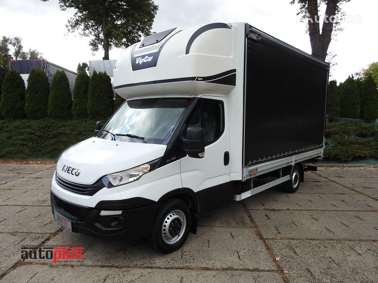 тентованный грузовик IVECO DAILY 35S18 PLANDEKA WINDA 8 PALET TEMPOMAT KLIMATYZACJA  180KM